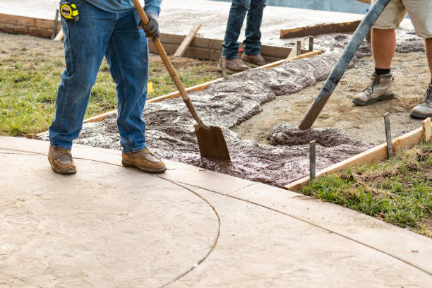 Best Concrete Driveway Installation  in Loudonville, NY